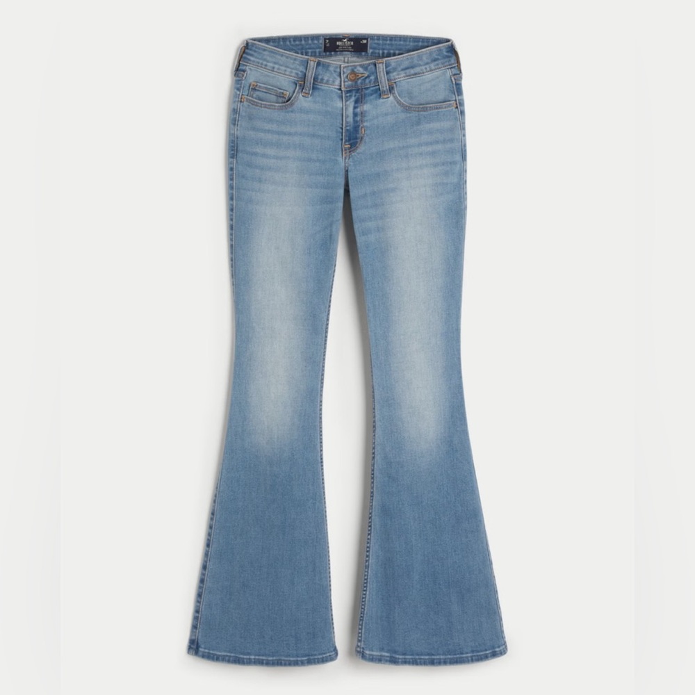 medium Light blue wash Hollister low rise bootcut women’s jeans size 28 Long(6)